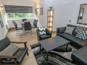 Family-oriented pleasant cottage | Beach view | Next to the beach - Image 5