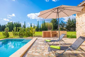 Villa with terrace & private pool - Image 3