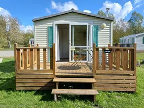 Charming mobile home with terrace - Image 5