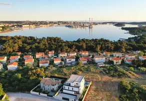 Villa Aquarius Pula stunning luxury villa with 7 bedrooms - Image 3