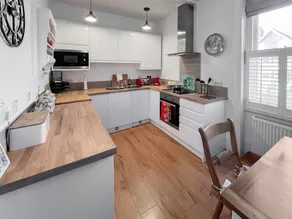 Apartment with garden | Sea view - Image 5