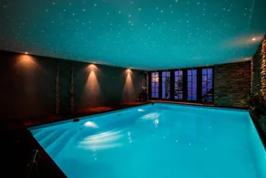 Exquisito apartamento vacacional con piscina, sauna y jardín - Image 5
