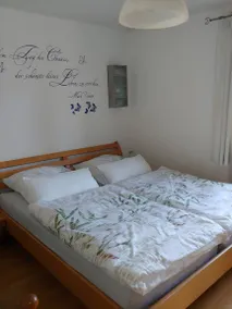 Beautiful apartment with garden - Image 2