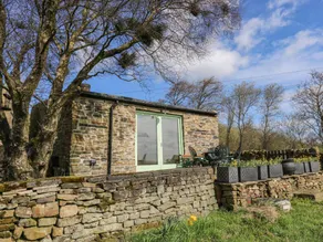 Cottage with garden - Image 4