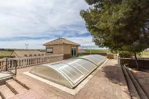 Casa vacacional con jardín, terraza y barbacoa | Vistas a la montaña - Image 2