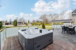 Holiday home with terrace, barbeque & hot tub - Image 2