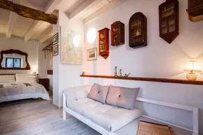 Holiday home with garden | Garden view - Image 2