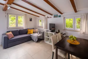 Pleasant holiday apartment with terrace - Image 2