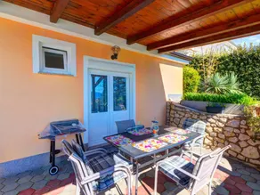 Flat with BBQ & terrace - Image 2