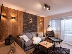 Pleasant holiday apartment with terrace | Close to the ski | Pets allowed - Image 2