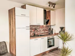 Fully equipped apartment with terrace, garden & barbecue - Image 3