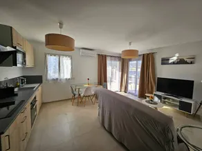 Fully equipped beautiful holiday apartment with terrace - Image 2