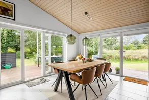 House with barbecue, jacuzzi & terrace - Image 4