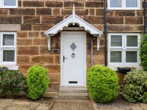 Cottage with garden | Beach view - Image 3