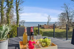 Fully equipped wonderful holiday home with BBQ & terrace | Sea view - Image 2