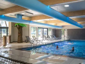Charming bungalow with heated pool & terrace | Dogs allowed - Image 3