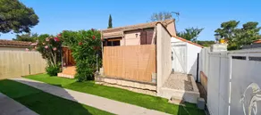 Pleasant chalet with terrace, garden & pool - Image 3
