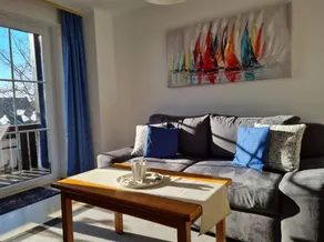 Komfortable 2-Zimmer Wohnung mit überdachtem Balkon in Lemkenhafen - Image 2