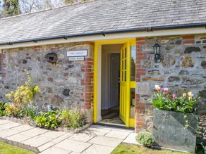 Fully equipped cottage with garden - Image 4