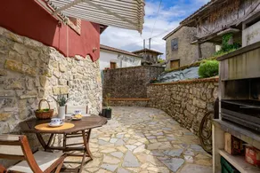 House with garden, jacuzzi & terrace | Beach view - Image 2