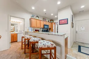 Family-oriented lovely condo - Image 5