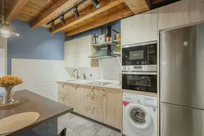 Holiday home with garden, BBQ & fast internet | Perfect for remote work - Image 5