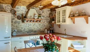 Gorgeous Villa With Private Swimming Pool and Covered Terrace - Image 3
