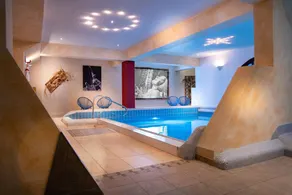 Double room, shower or bath, toilet - Image 3