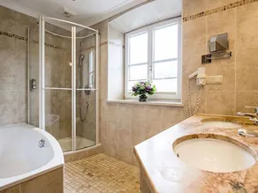 Sissi Suite - Image 4