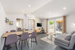 House with terrace, barbeque & private pool | Garden view - Image 2