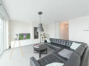 Fully equipped ample flat with terrace - Image 5
