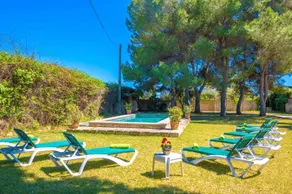 Family-oriented pleasant villa with terrace, private pool & BBQ - Image 2