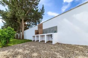 Villa entièrement équipée avec piscine privée, jardin et barbecue | Vue jardin | Adaptée au travail à distance | Avec animaux autorisés - Image 5