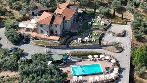 Farm with garden, terrace & pool | Panoramic view - Image 2