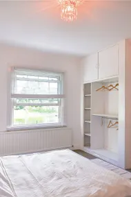 Child-friendly cottage with garden - Image 3