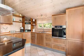 Fully equipped house with terrace, sauna & BBQ - Image 5