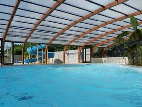 Mobilheim mit beheiztem Pool und Terrasse - Image 2