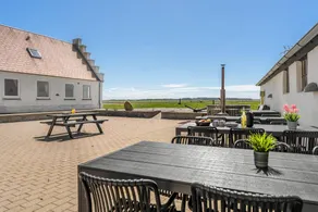Holiday home with barbecue - Image 2