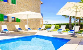 Villa with barbecue, garden & terrace | Mountain view - Image 2