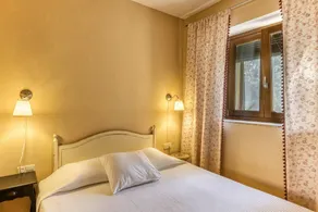 Room 'Sempreviva' with Shared Pool, Wi-Fi and Air Conditioning - Image 3