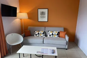 Appartement de vacances avec piscine et terrasse - Image 2