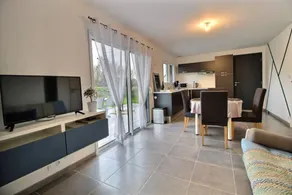 Gite with terrace & garden - Image 2