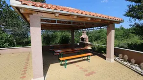 Wonderful holiday apartment with barbeque, garden & terrace | Pet-friendly - Image 5