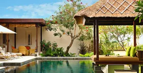 Children-friendly villa with garden & private pool - Image 3