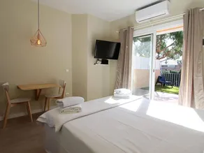 Apartment with terrace | Perfect for remote work - Image 4