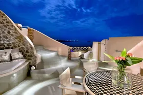 Beautiful Santorini Villa Avax Villa 3 Bedrooms Astounding Sea Views - Image 2
