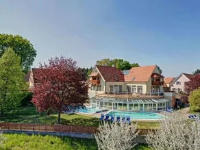 Holiday home with terrace, heated pool & garden | Nature view - Image 2