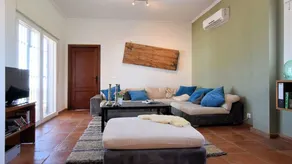 Villa Stay With Sea Views - Image 3