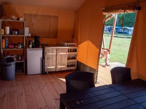 Child-friendly tent with pool & terrace | Pet-friendly - Image 5