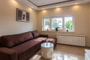 Holiday home with BBQ, terrace & pool - Image 5